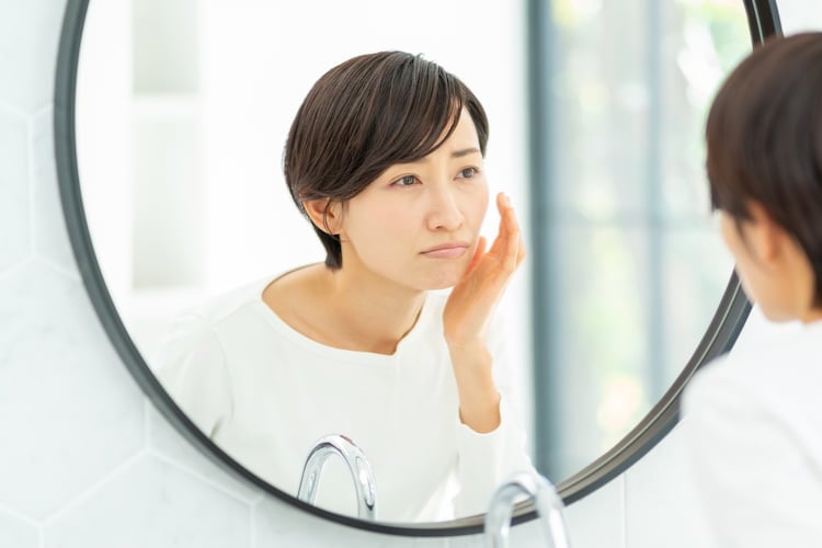 ダーマペン施術後の皮むけはなぜ起こる？皮むけが起きた際の注意点を解説