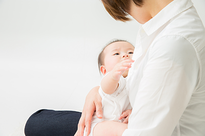 赤ちゃんができても安心！TCBの乳輪縮小術は授乳に影響を与えません！