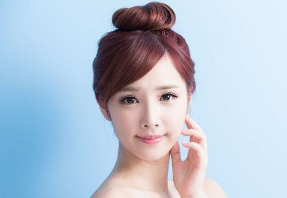 TCB式小顔美肌再生とバッカルファット除去を組み合わせることで韓国系モテ系フェイスラインに